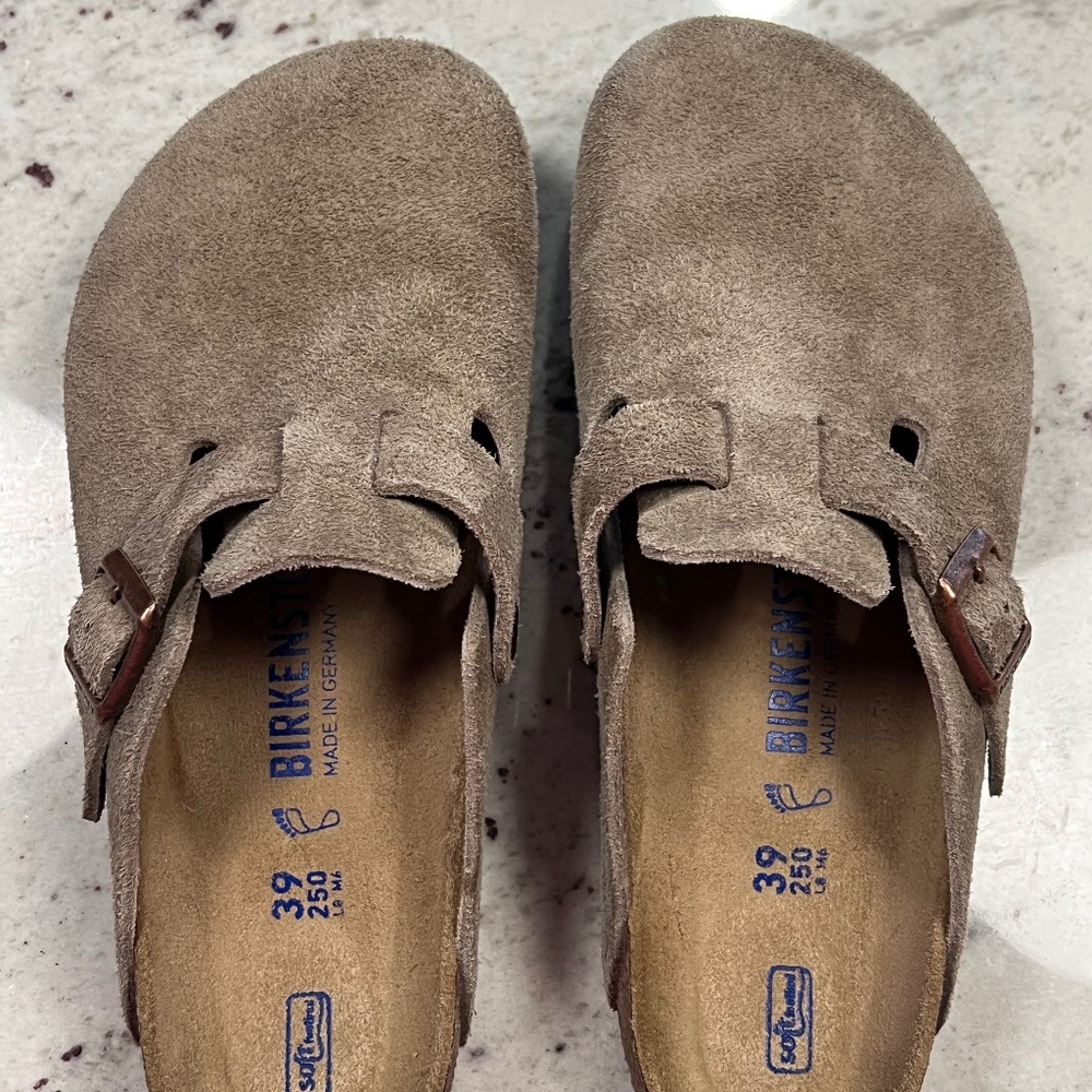 Birkenstock Women’s Soft Footbed Boston Clogs